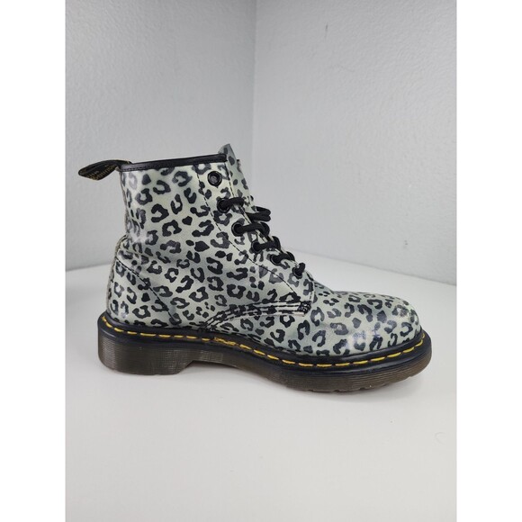 Dr. Martens 101 Leopard Print Boots Women’s US 7 Black White 6-Eye Lace-Up - Picture 9 of 14